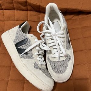 Veja v-10 flannel v sneaker